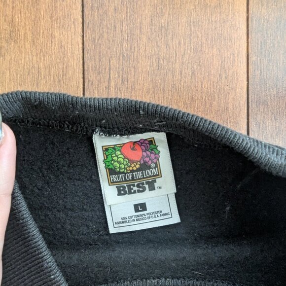 NEW YORK BIG APPLE VINTAGE GRAPHIC SWEATSHIRT - Picture 2 of 2